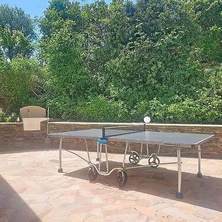 Standing Vue Villa