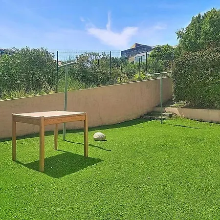 Standing Vue Villa *